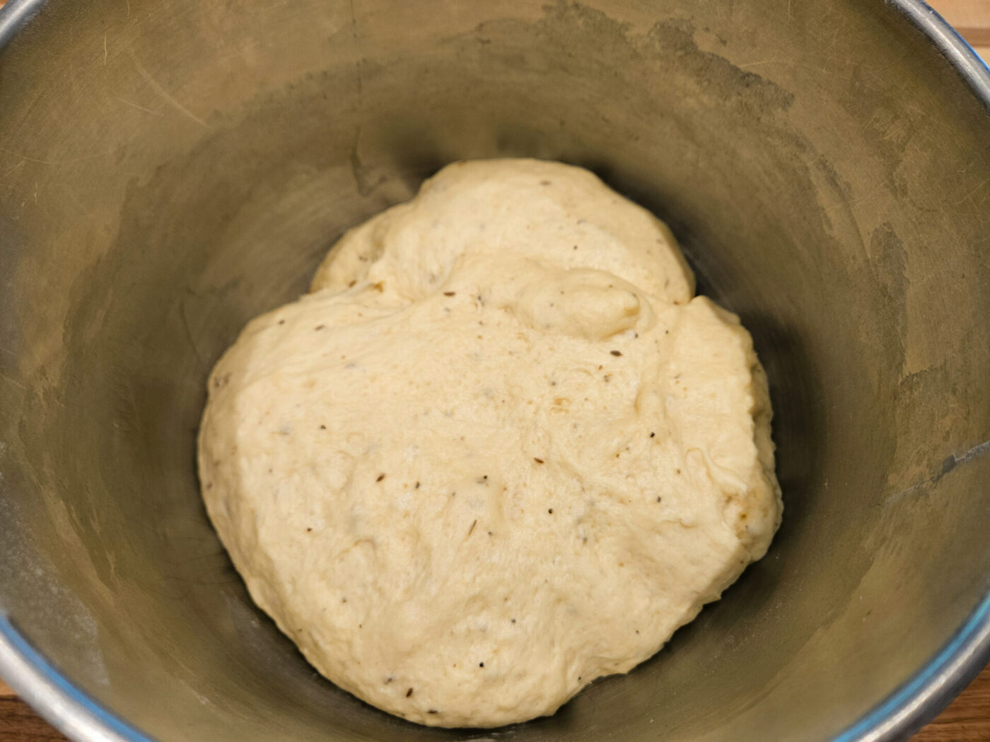 Dough for Pagáče (Pagache) with Cracklings after raising