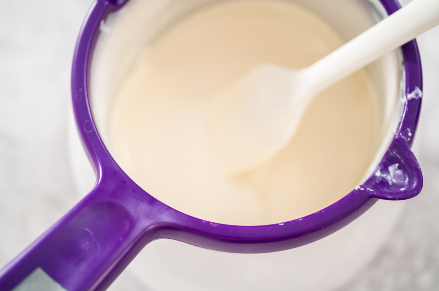 evaporated milk in the cerarmic pan